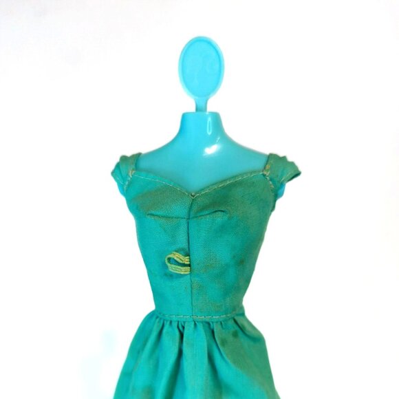 Vintage Deluxe Quick Curl Barbie Blue Dress Only 1976 - Picture 3 of 4
